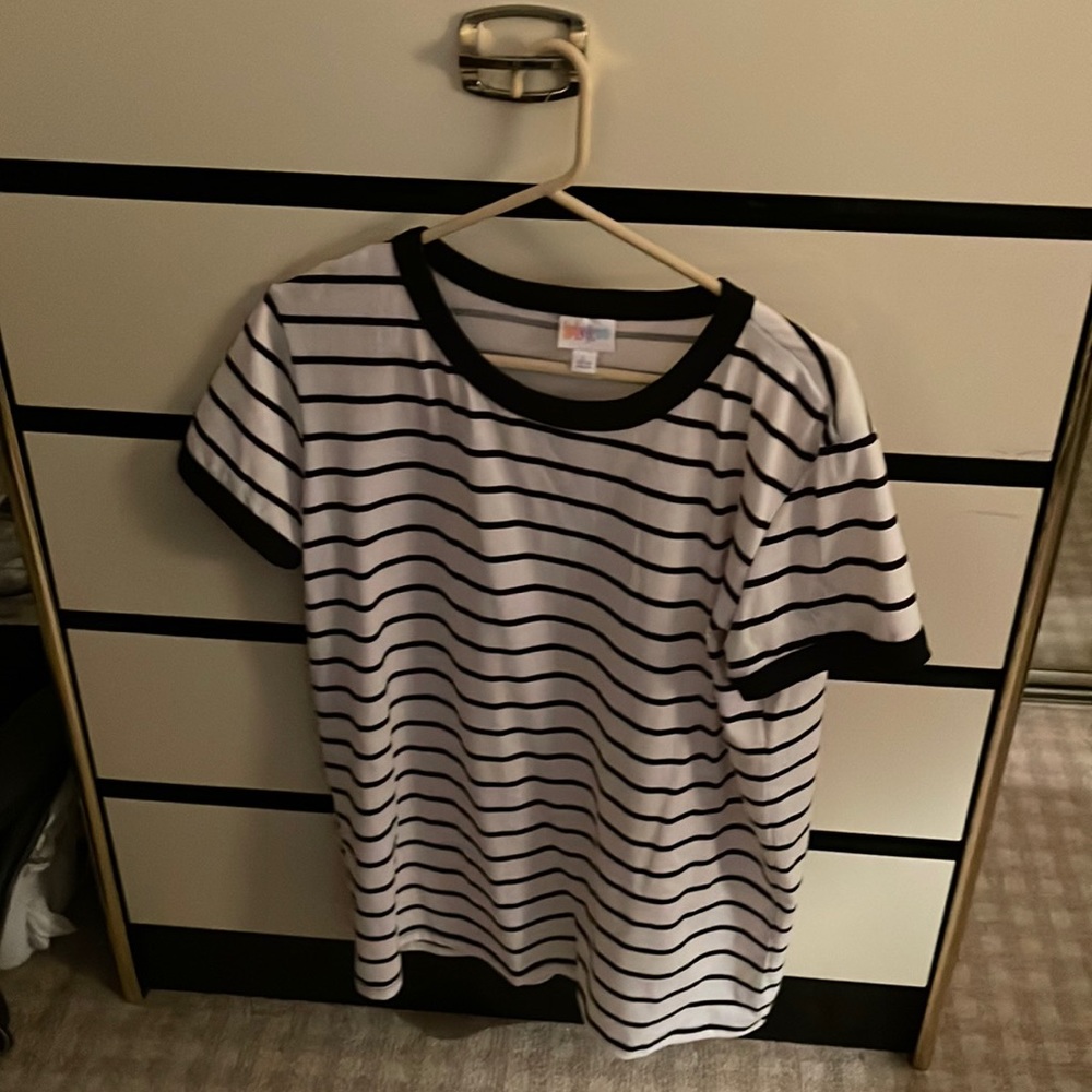 Lularoe top